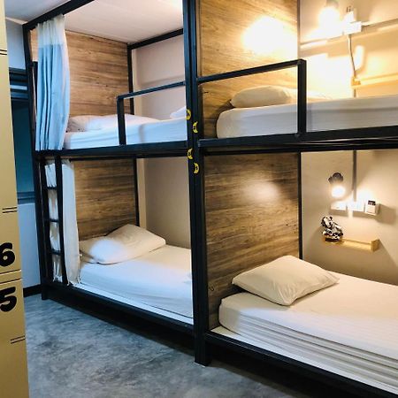 Happy Monkey Hostel Bangkok Ngoại thất bức ảnh