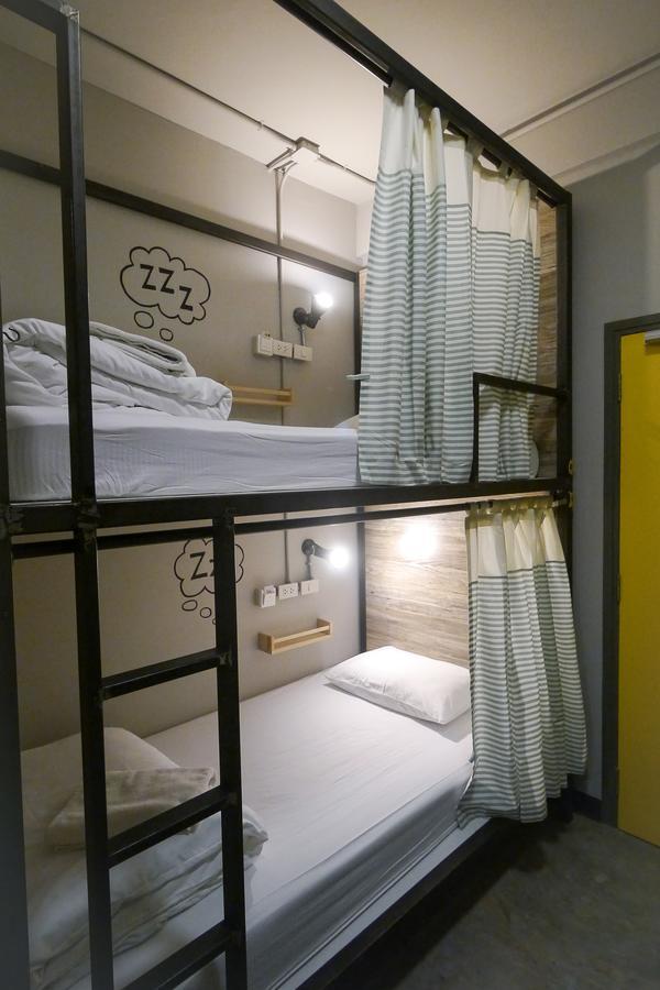 Happy Monkey Hostel Bangkok Ngoại thất bức ảnh