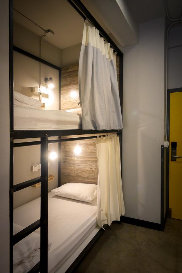 Happy Monkey Hostel Bangkok Ngoại thất bức ảnh