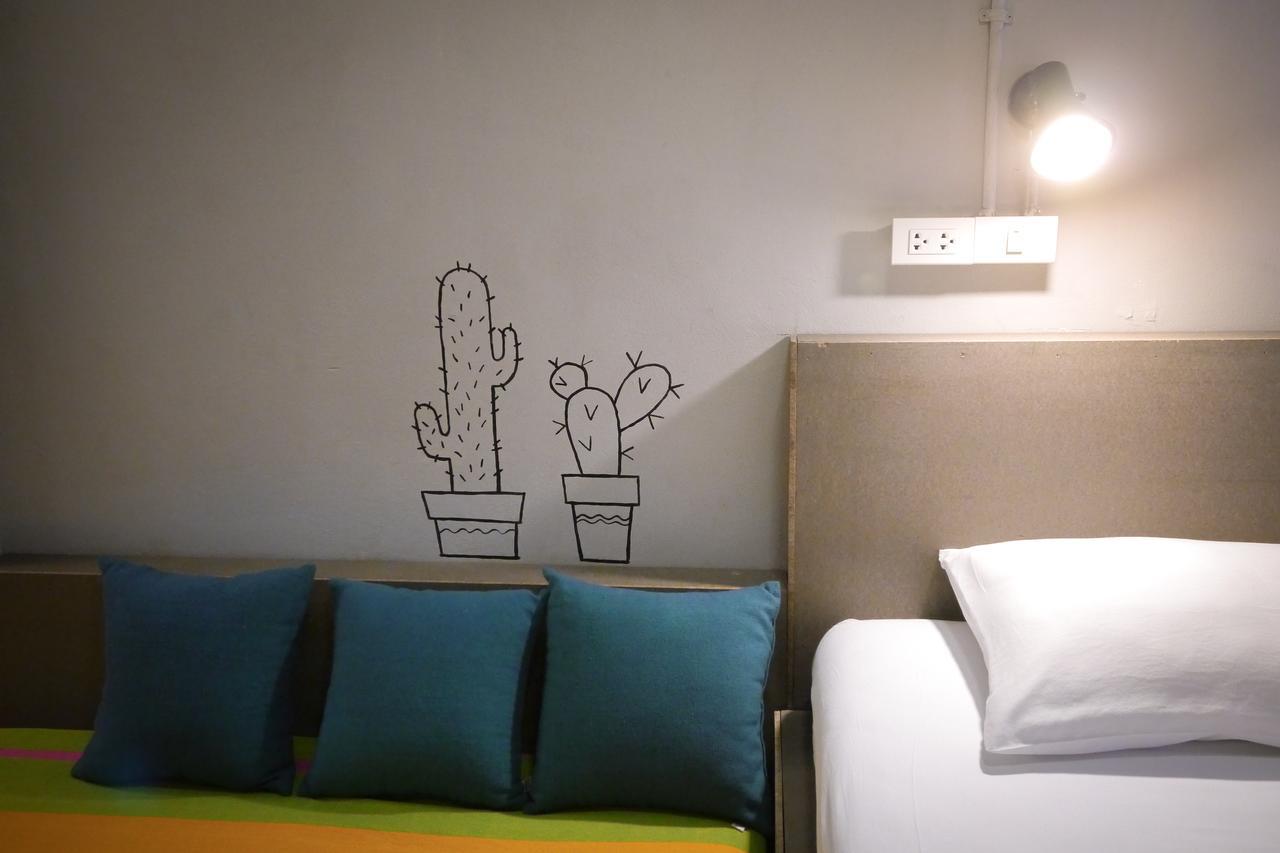 Happy Monkey Hostel Bangkok Ngoại thất bức ảnh