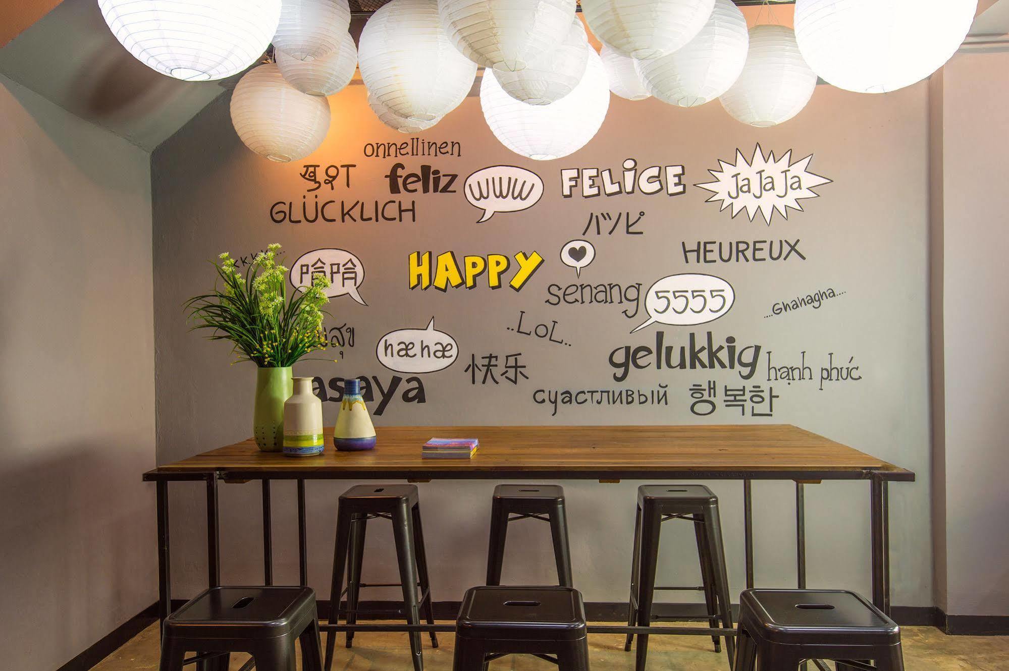 Happy Monkey Hostel Bangkok Ngoại thất bức ảnh