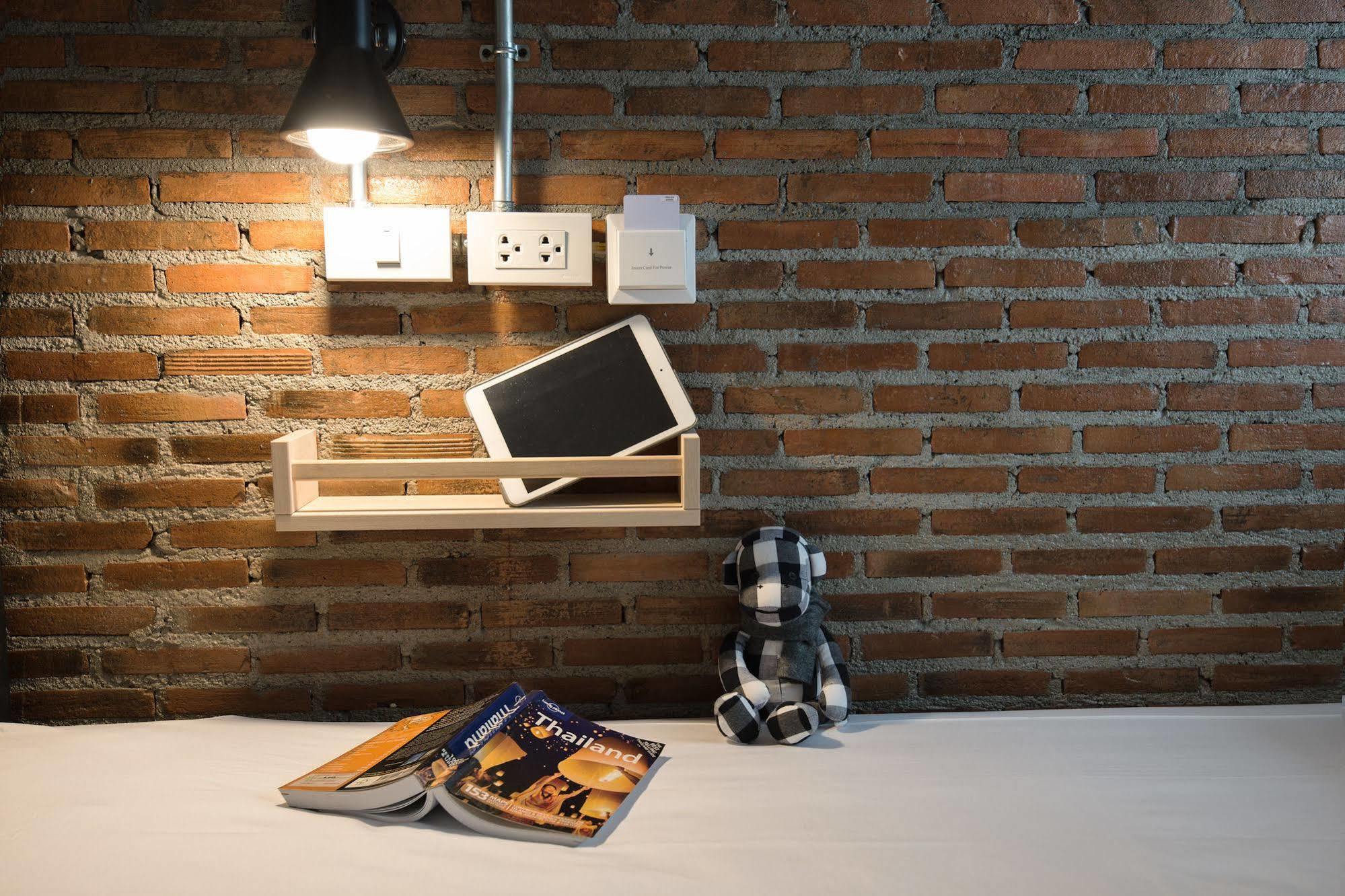 Happy Monkey Hostel Bangkok Ngoại thất bức ảnh