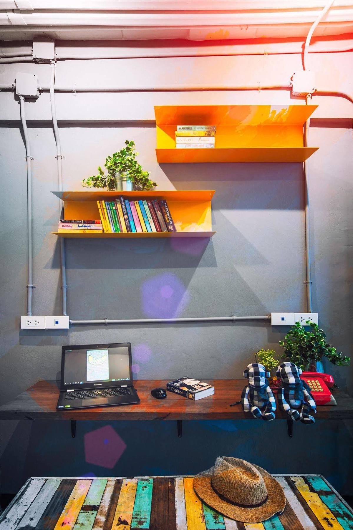Happy Monkey Hostel Bangkok Ngoại thất bức ảnh