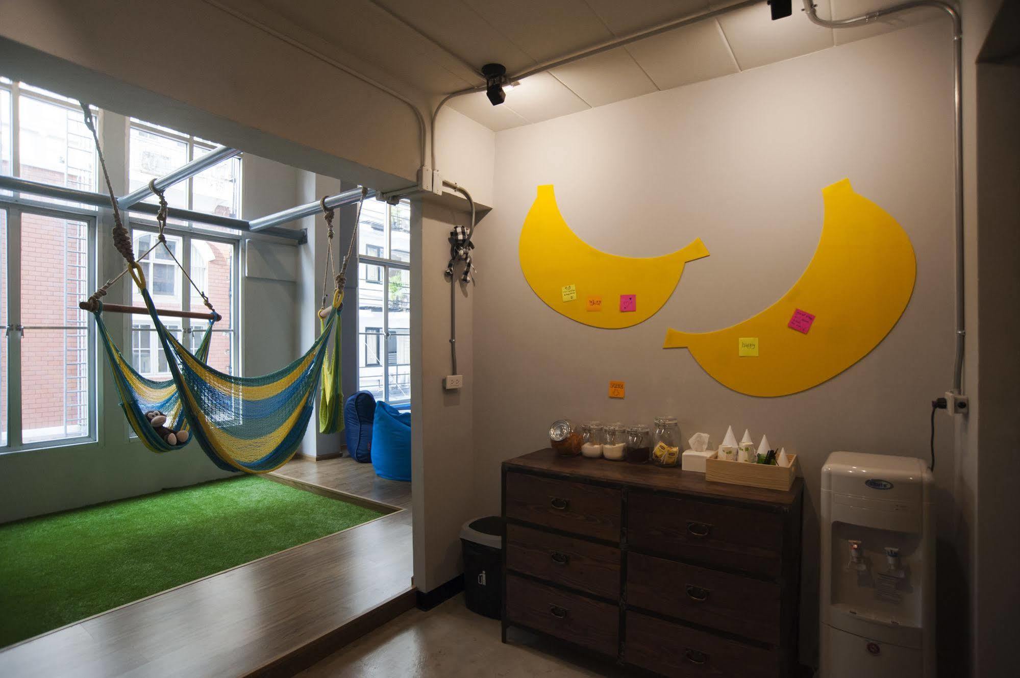 Happy Monkey Hostel Bangkok Ngoại thất bức ảnh