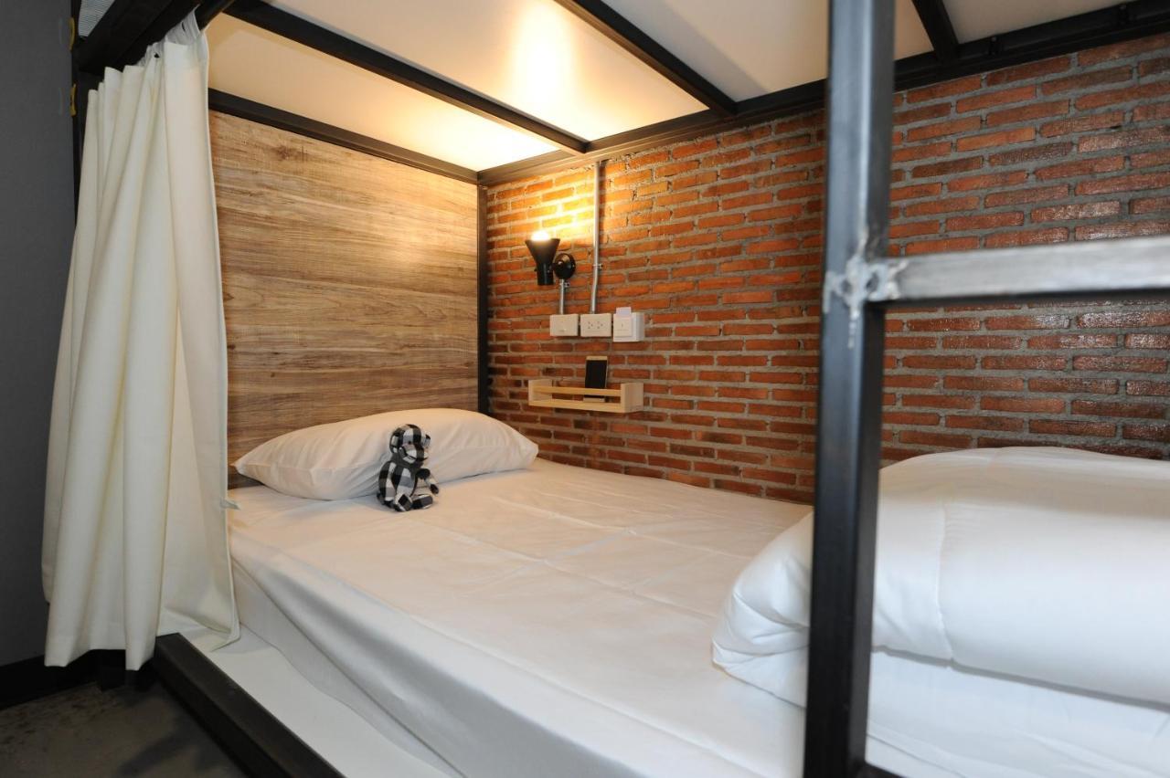 Happy Monkey Hostel Bangkok Ngoại thất bức ảnh